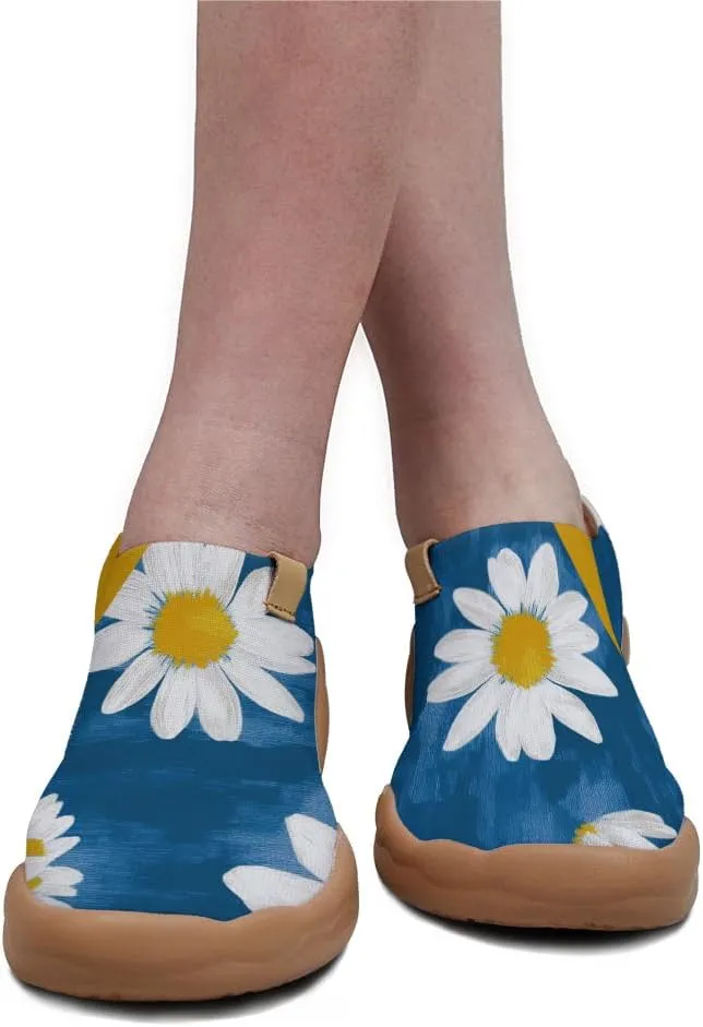 Women's Knitted Slip-on Loafers Comfortable, Light and Fashionable Sneakers Art Painted Travel Shoes
